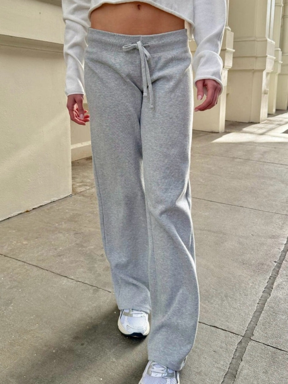 Brandy Melville Hilary pants sweatpants in light heather gray